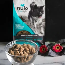 Nulo Freestyle Salmon & Turkey Recipe With Strawberries Grain-Free Freeze-Dried Raw Dog Food -Pawsphoria Sales Store 135482 PT2. AC SS1800 V1667865011