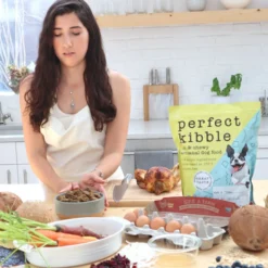 Yumwoof Natural Pet Food Perfect Kibble Gut Health Coconut Chicken Dehydrated Dog Food, 14-oz Bag -Pawsphoria Sales Store 823774 PT7. AC SS1800 V1682018556